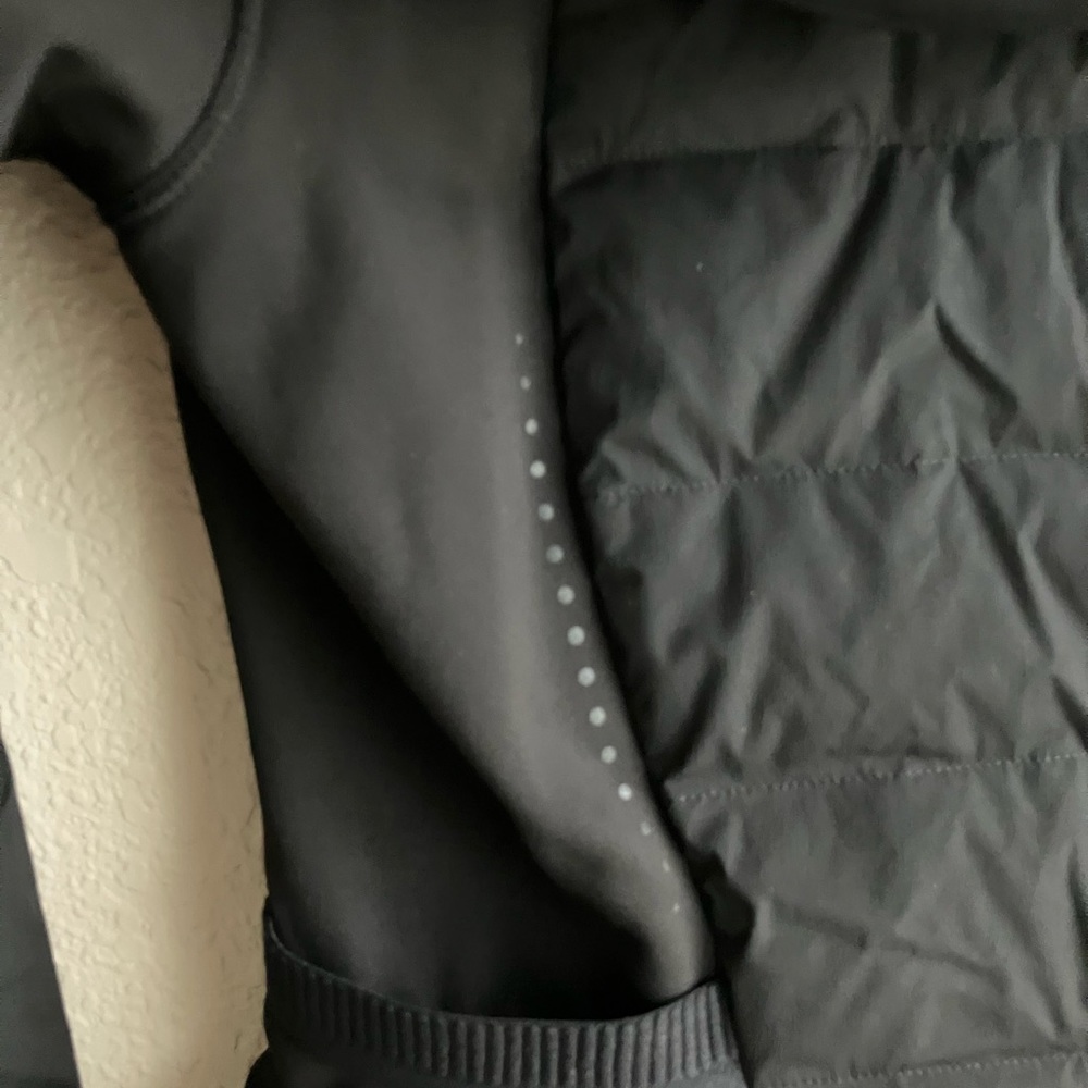 Lululemon Down For It All Jacket (Size 6) NWT - Picture 10 of 16